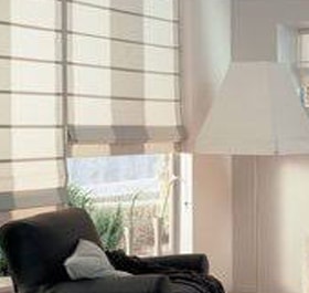 Collinear Blinds